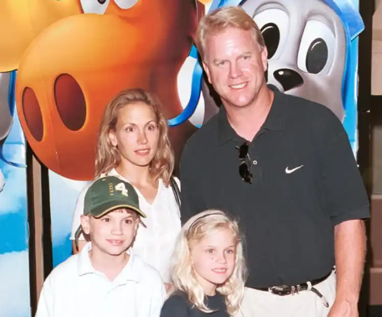 Boomer-Esiason-Wife